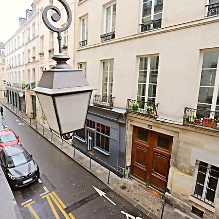 Beautiful In The Heart Le Marais * París